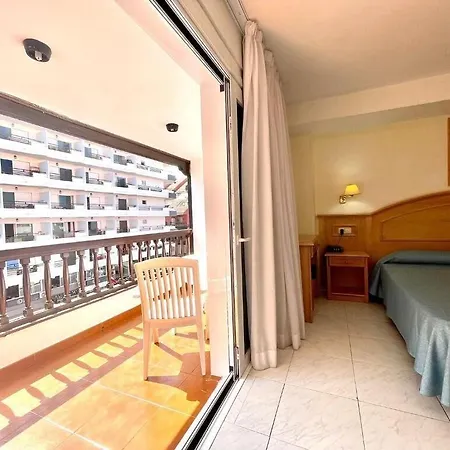 Park Plaza Ξενοδοχείο 2*